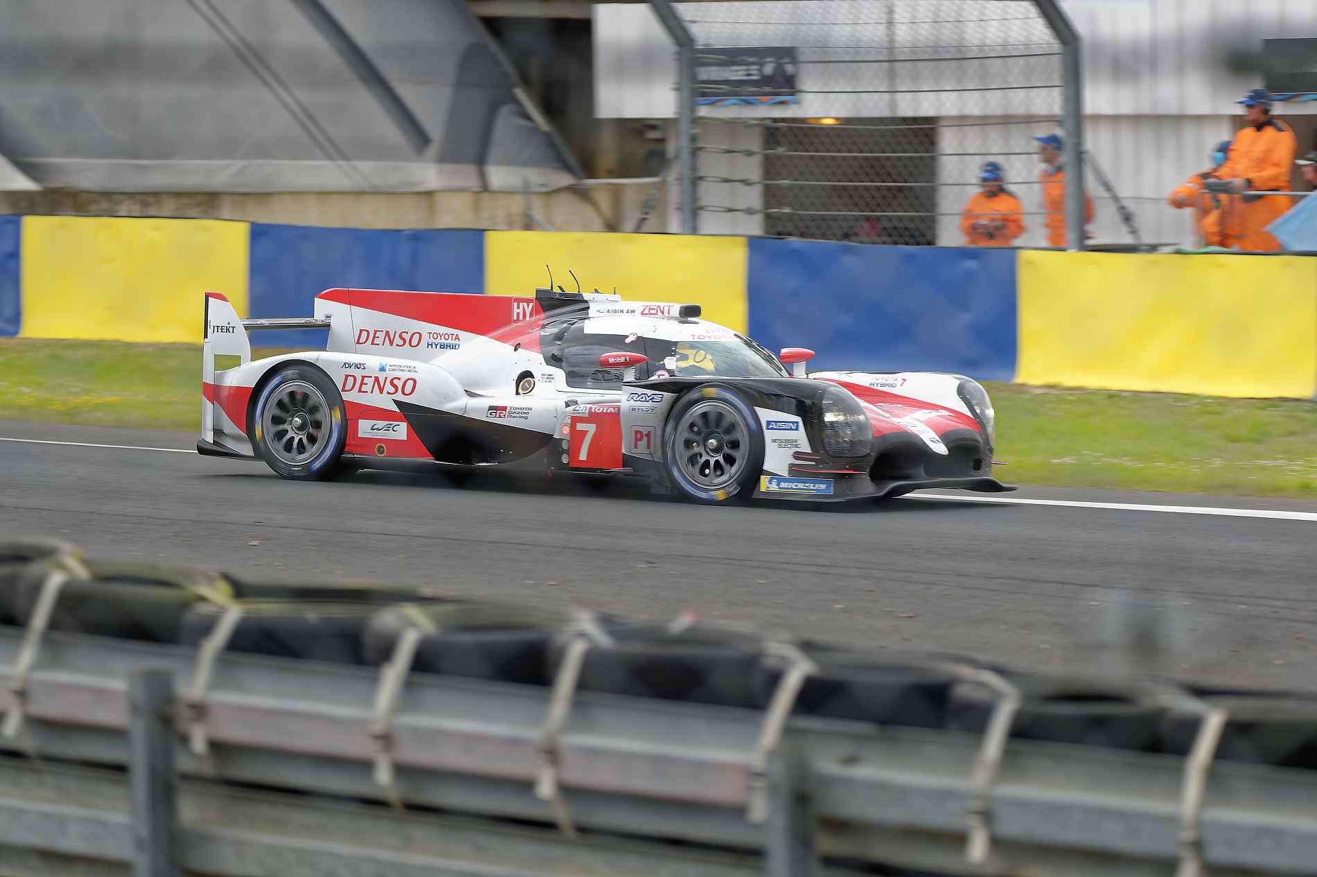 LeMans24-2018-D4S7186-PYA