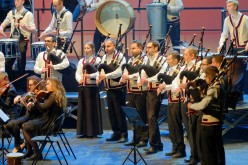 PA26034-Bagad-Elven
