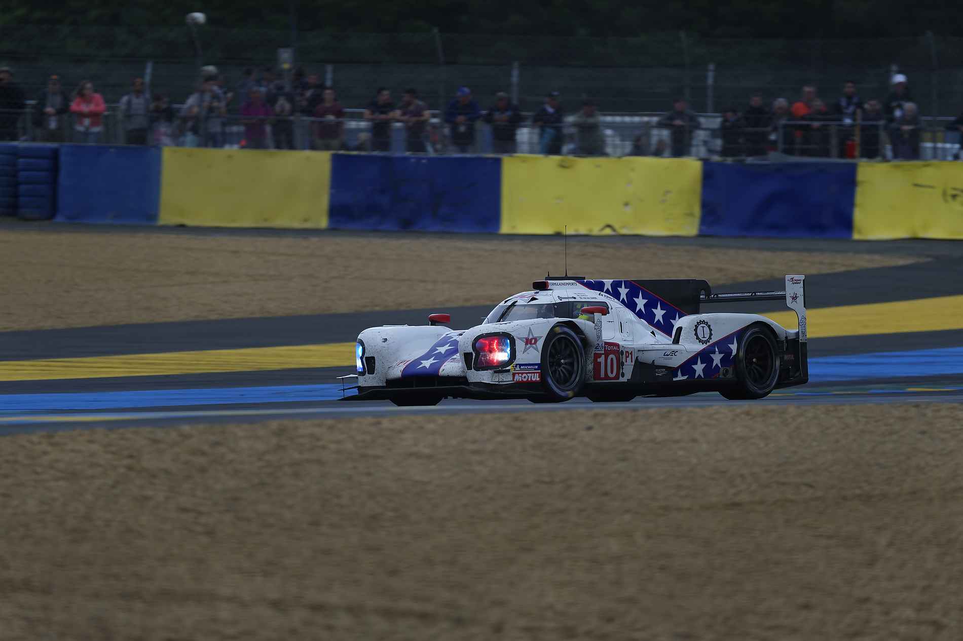 LeMans24-2018-D4S7363-PYA