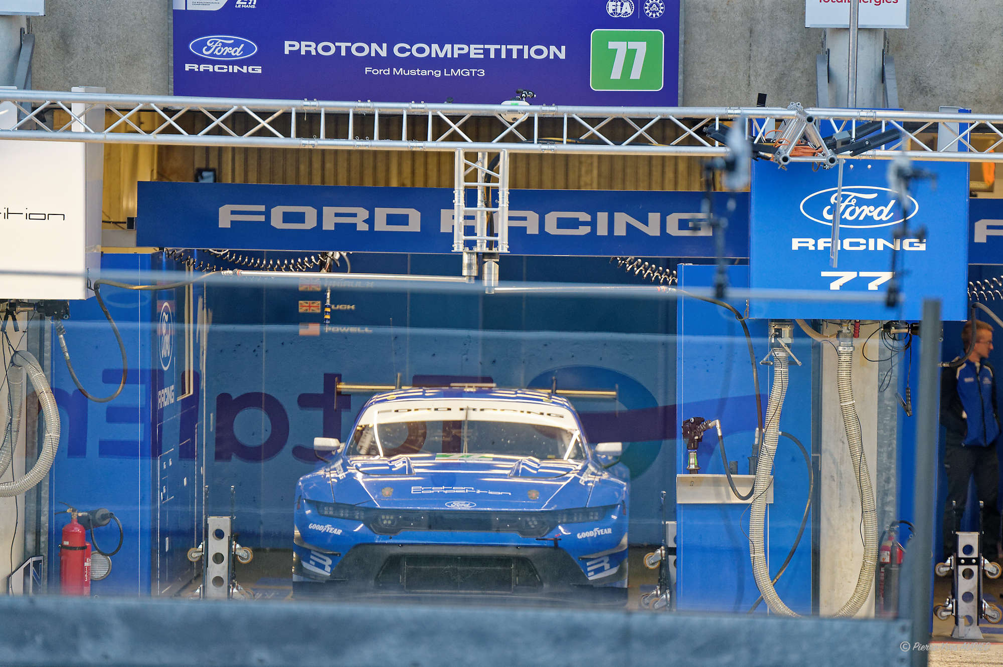 N° 77 FORD Mustang LMGT3 en catégorie LMGT3 - 24 H du Mans 2026 - 924D4C