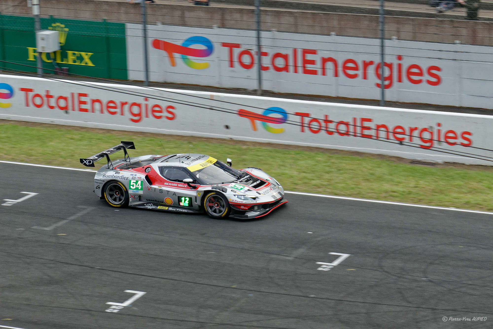 N° 54 FERRARI 296 LMGT3 Evo en catégorie LMGT3 - 24 H du Mans 2026 - 977D8C