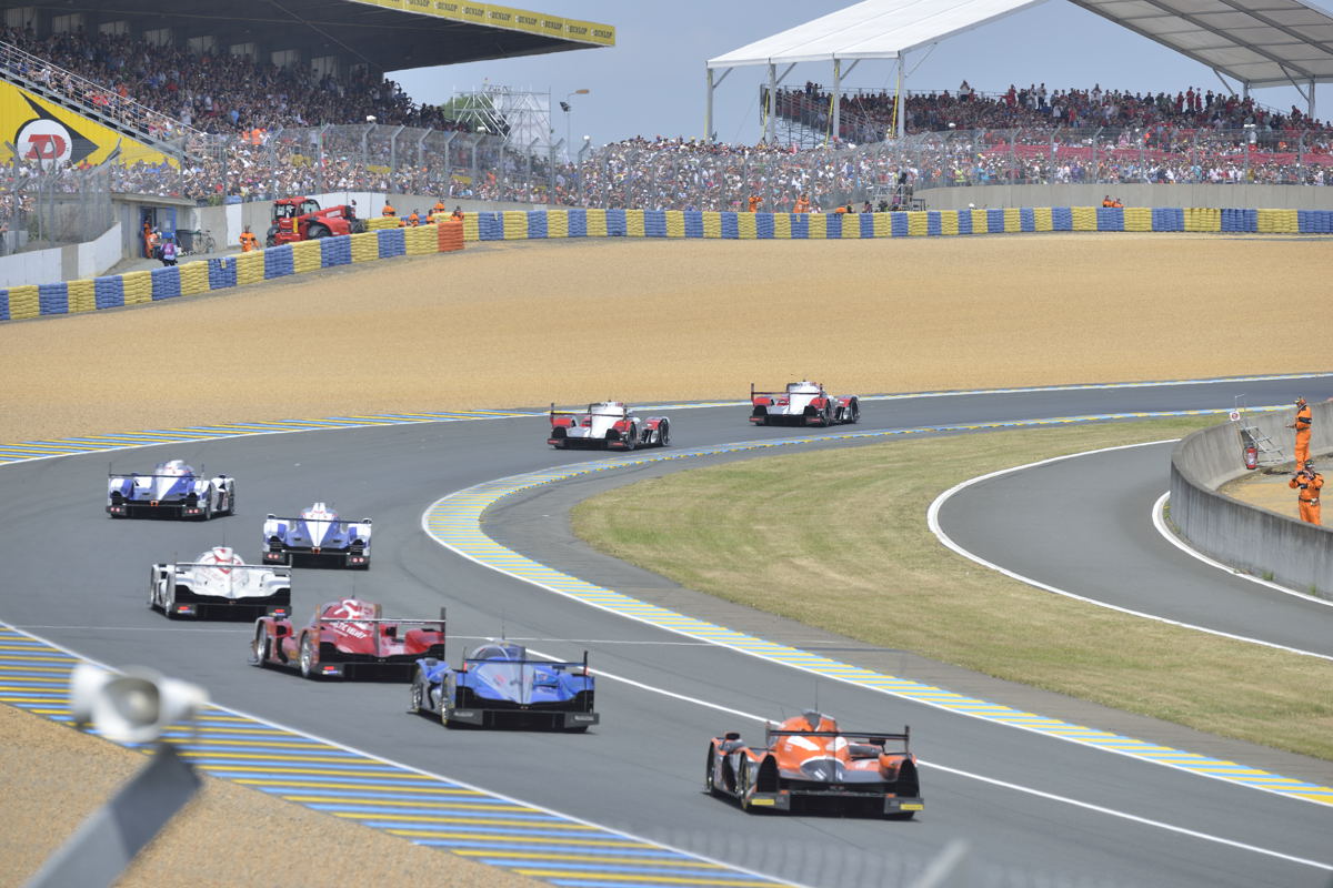 24heures-du-Mans-2015-PA08253