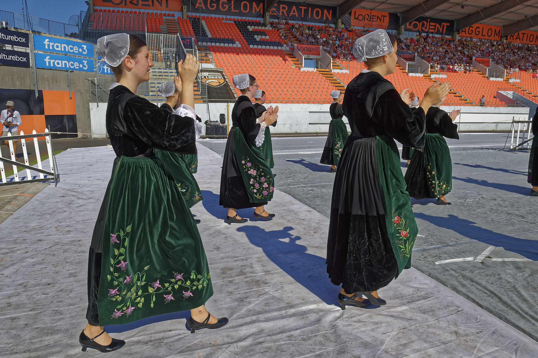 interceltique-2018-image12943-kerlenn-pondi-cercle-de-pontivy