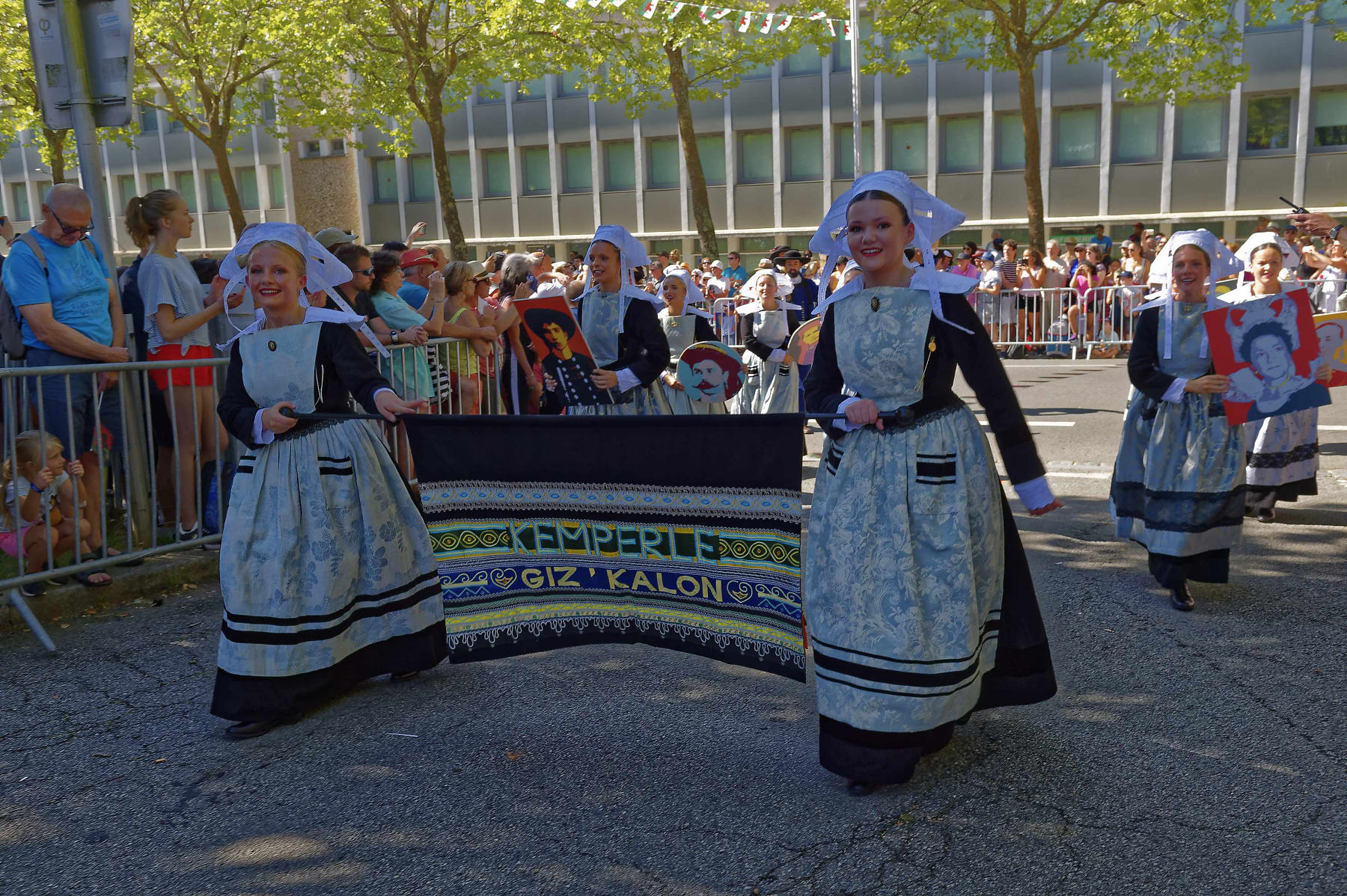 interceltique-2018-image13012-cercle-giz-kalon-de-quimperlé