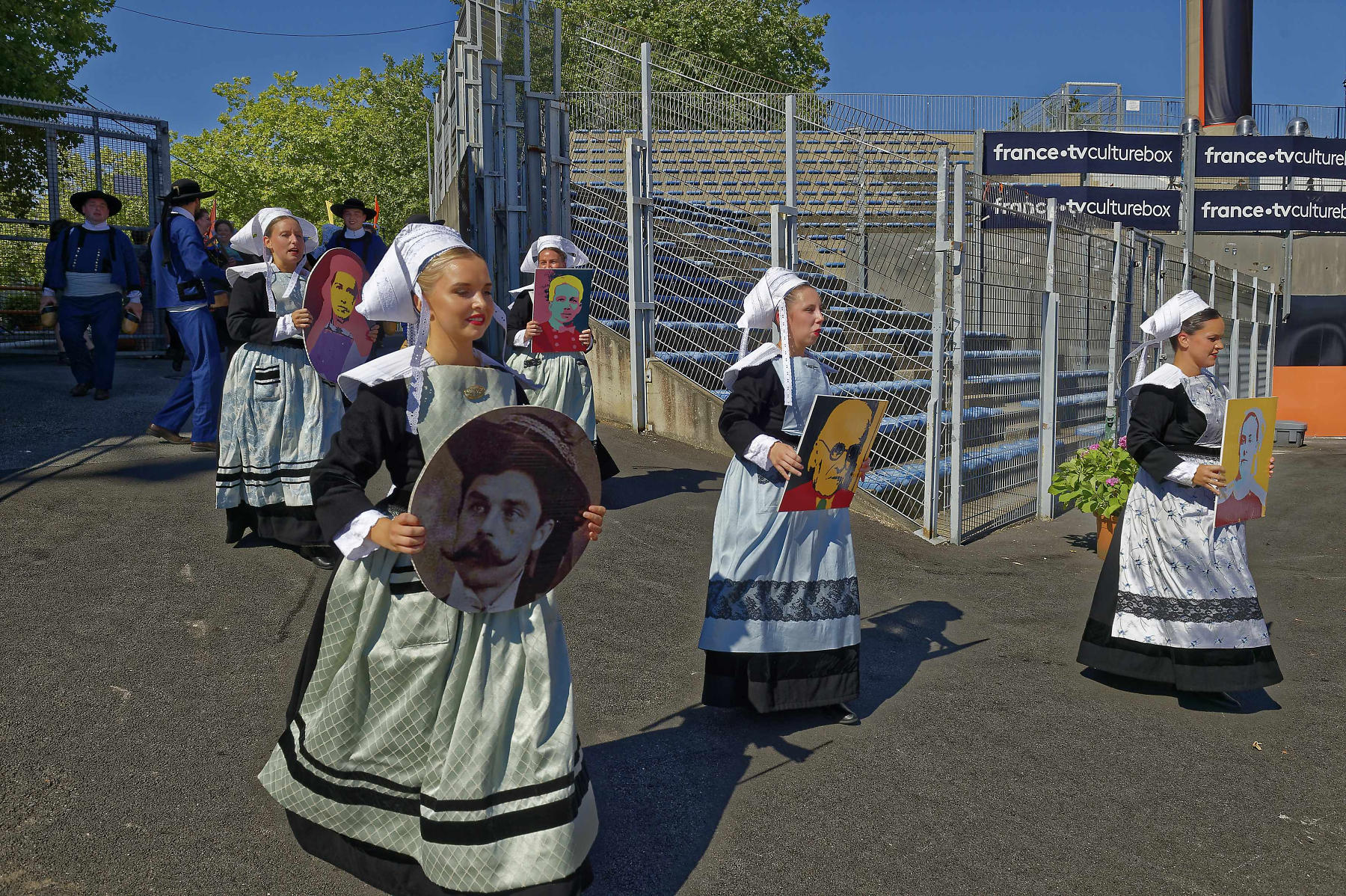 interceltique-2018-image13051-cercle-giz-kalon-de-quimperlé