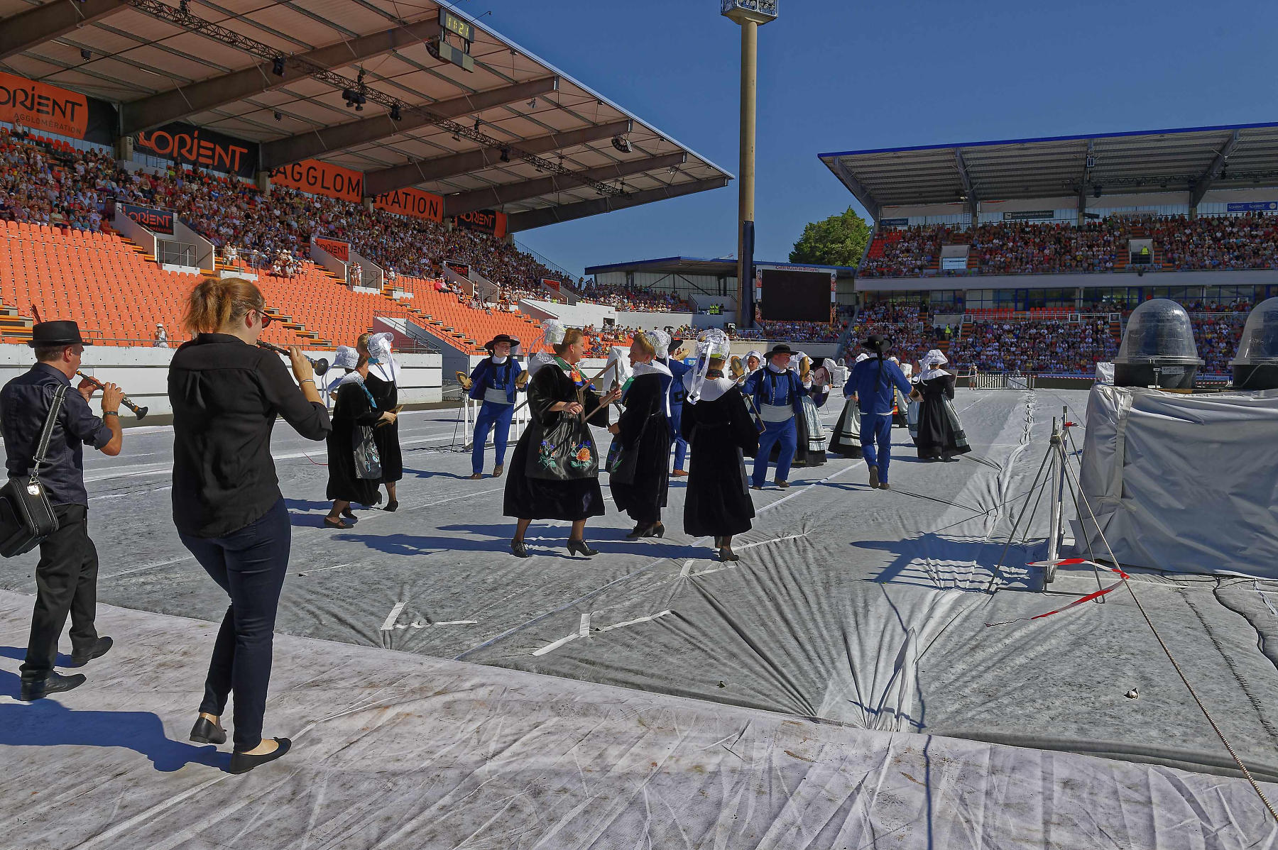 interceltique-2018-image13069-cercle-giz-kalon-de-quimperlé