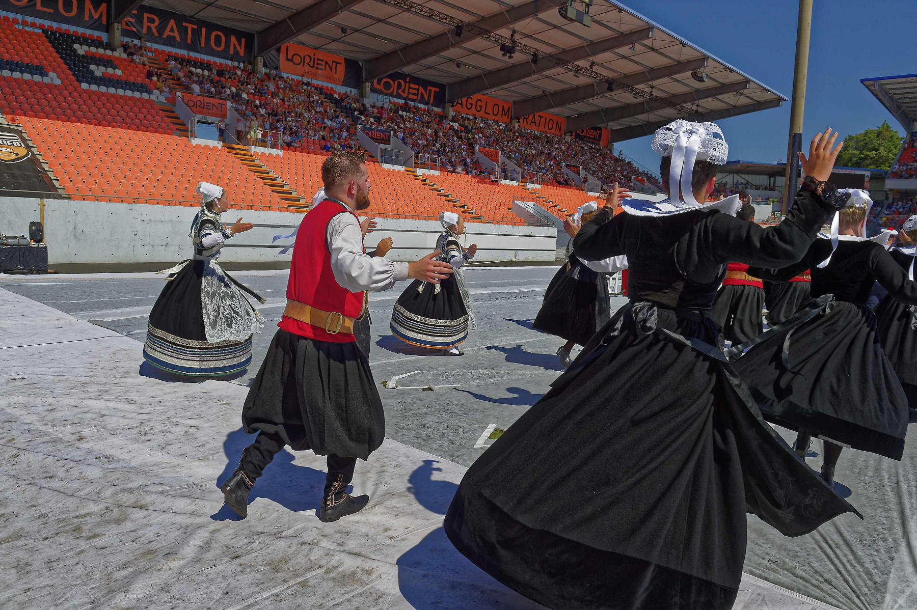 interceltique-2018-image13451-cercle-kanfarded-sant-evarzeg-de-saint-evarzec