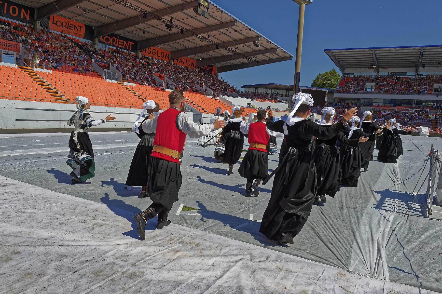 interceltique-2018-image13452-cercle-kanfarded-sant-evarzeg-de-saint-evarzec
