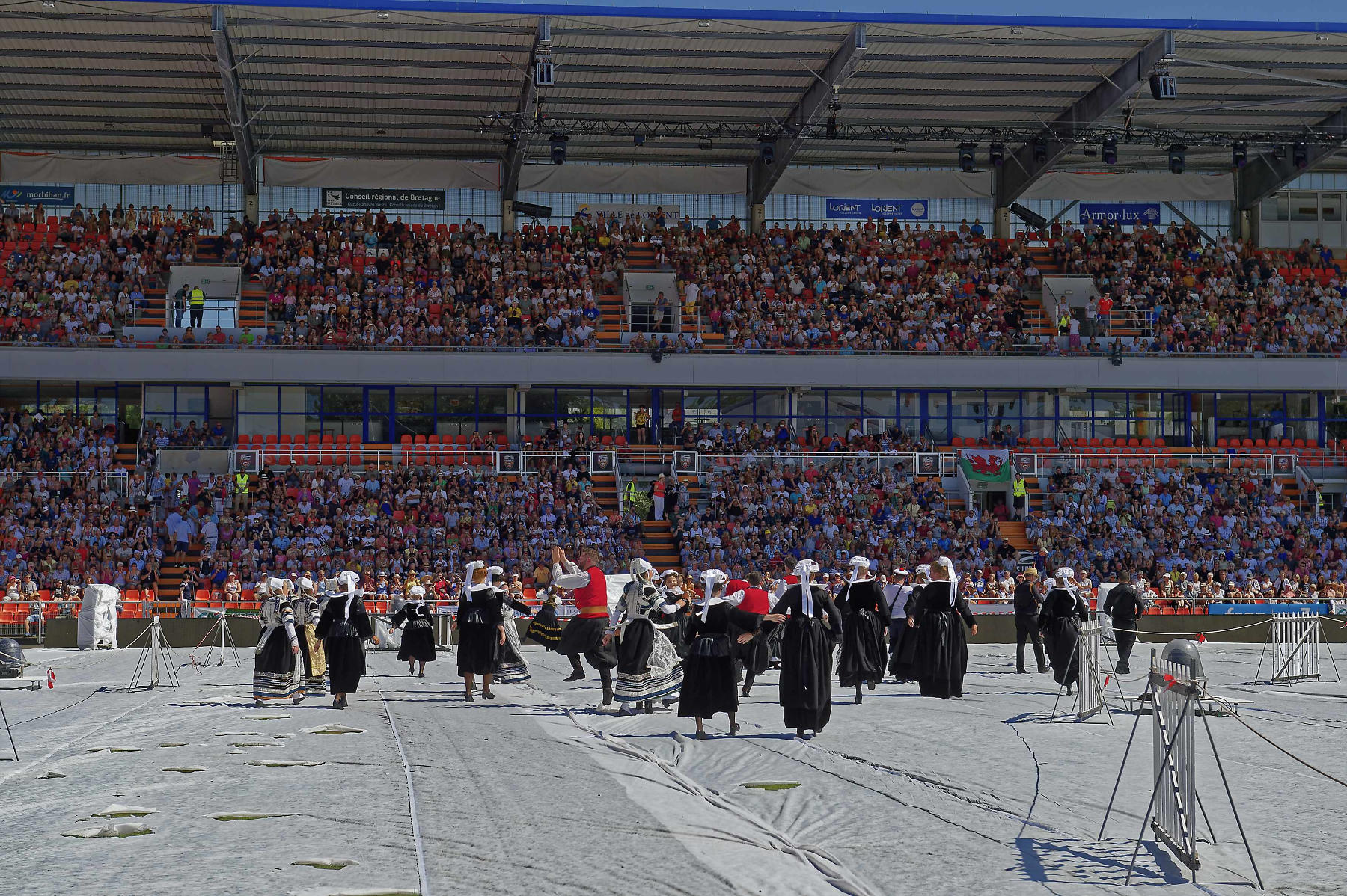 interceltique-2018-image13462-cercle-kanfarded-sant-evarzeg-de-saint-evarzec