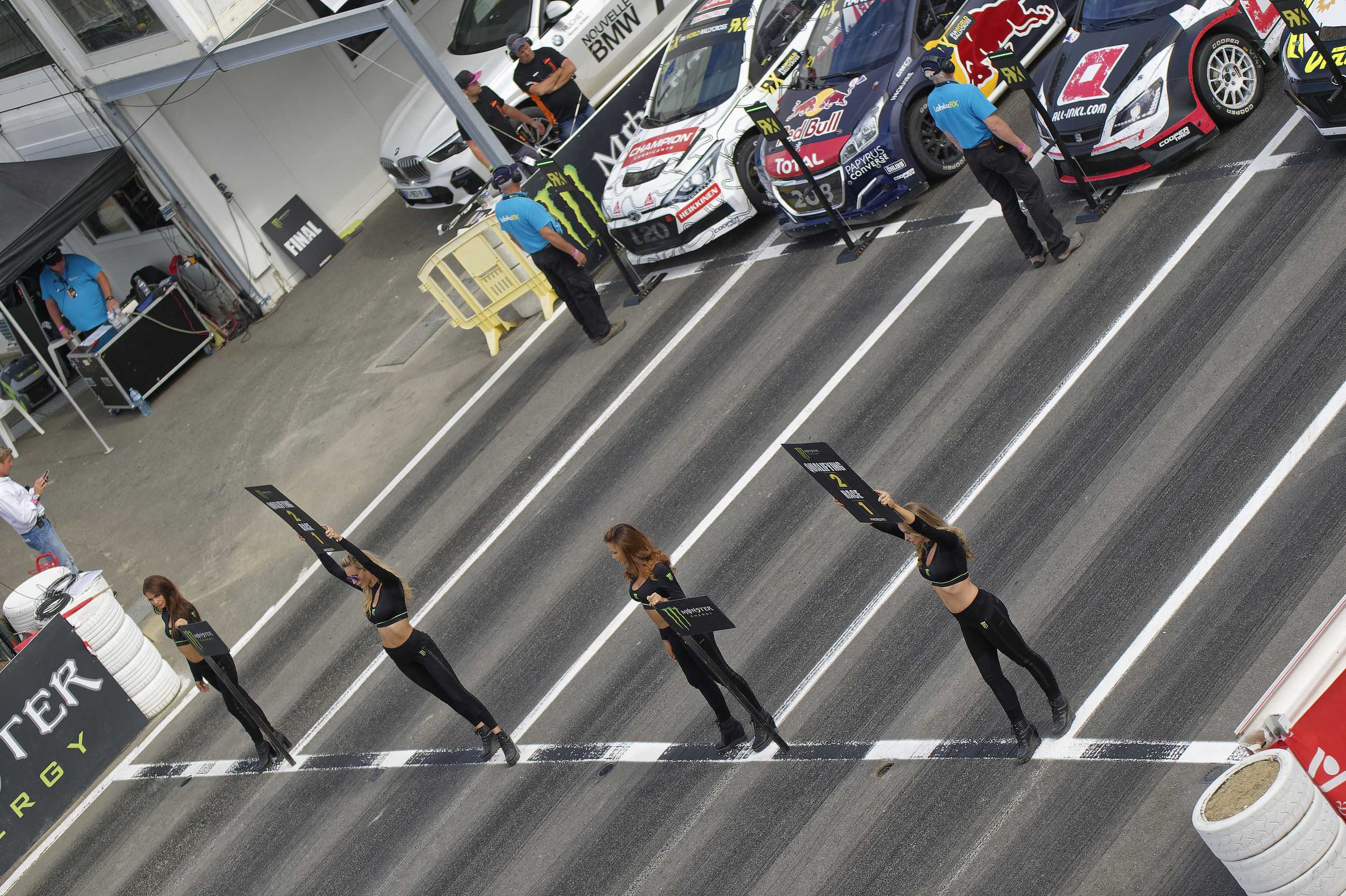 Monster Girls - Rallycross-Lohéac-31-08-19-D422025-PYA