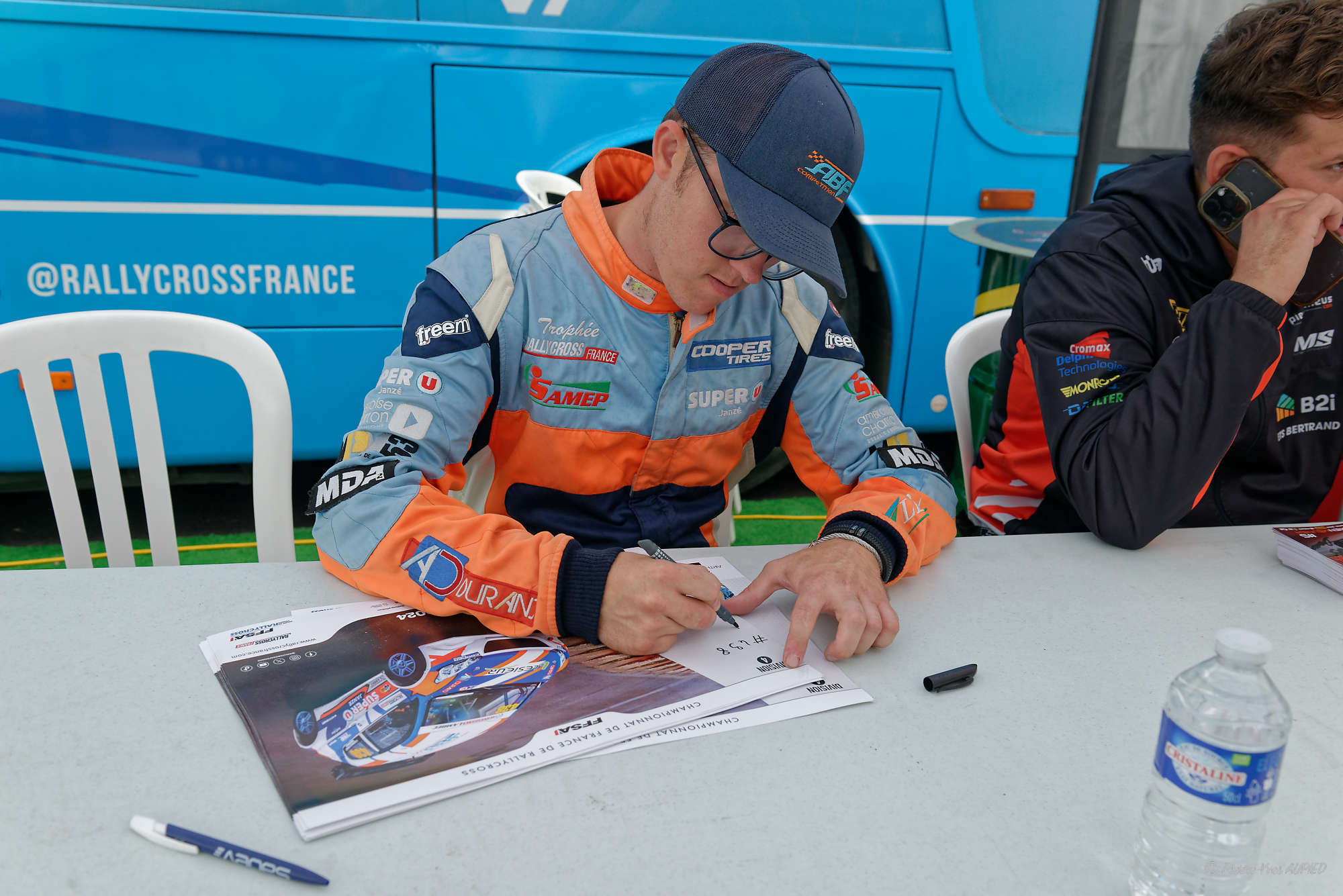 Séance dédicaces au Rallycross LOHEAC - 53612